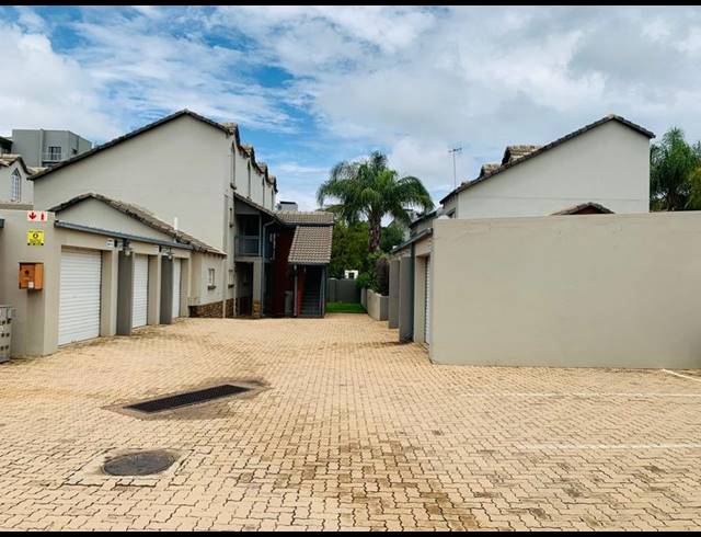 1 BEDROOM APARTMENT FOR SALE IN HATFIELD